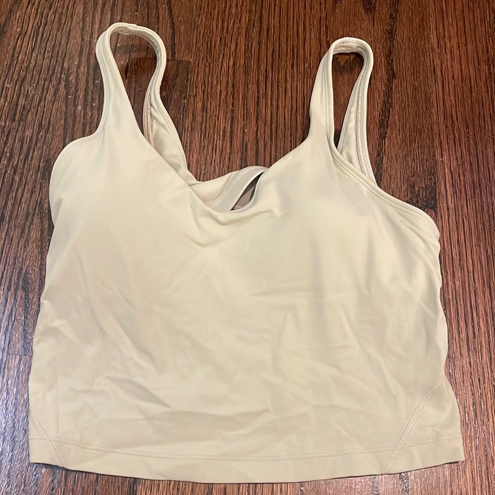 Light green align tank